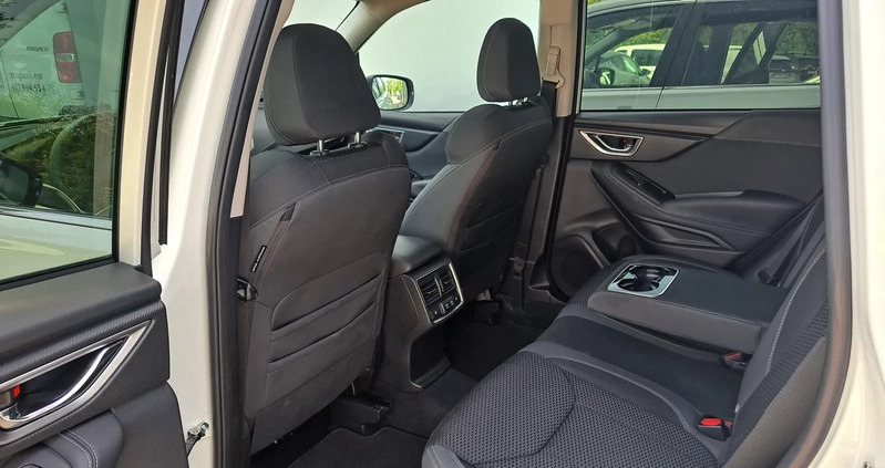 Subaru Forester cena 119700 przebieg: 40300, rok produkcji 2019 z Wąchock małe 172